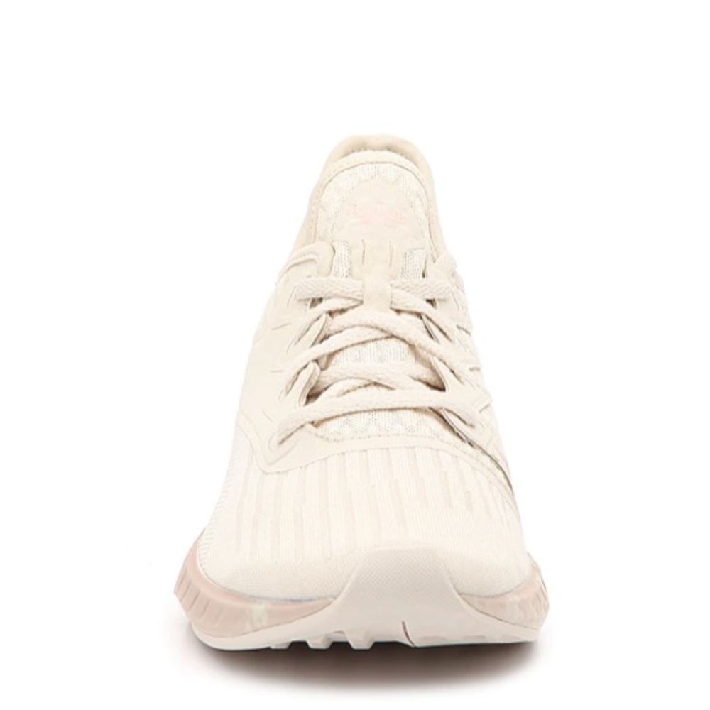 Reekbok flashfilm 2 lightweight running gym shoe